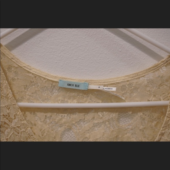 Urban Outfitters Kimchi Blue Cream Lace Top M - Picture 2 of 2